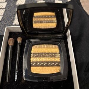 CHANEL Luxurious Gold and Black Eyeshadow Palette
